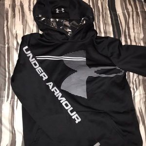 Under armour boys hoodie
